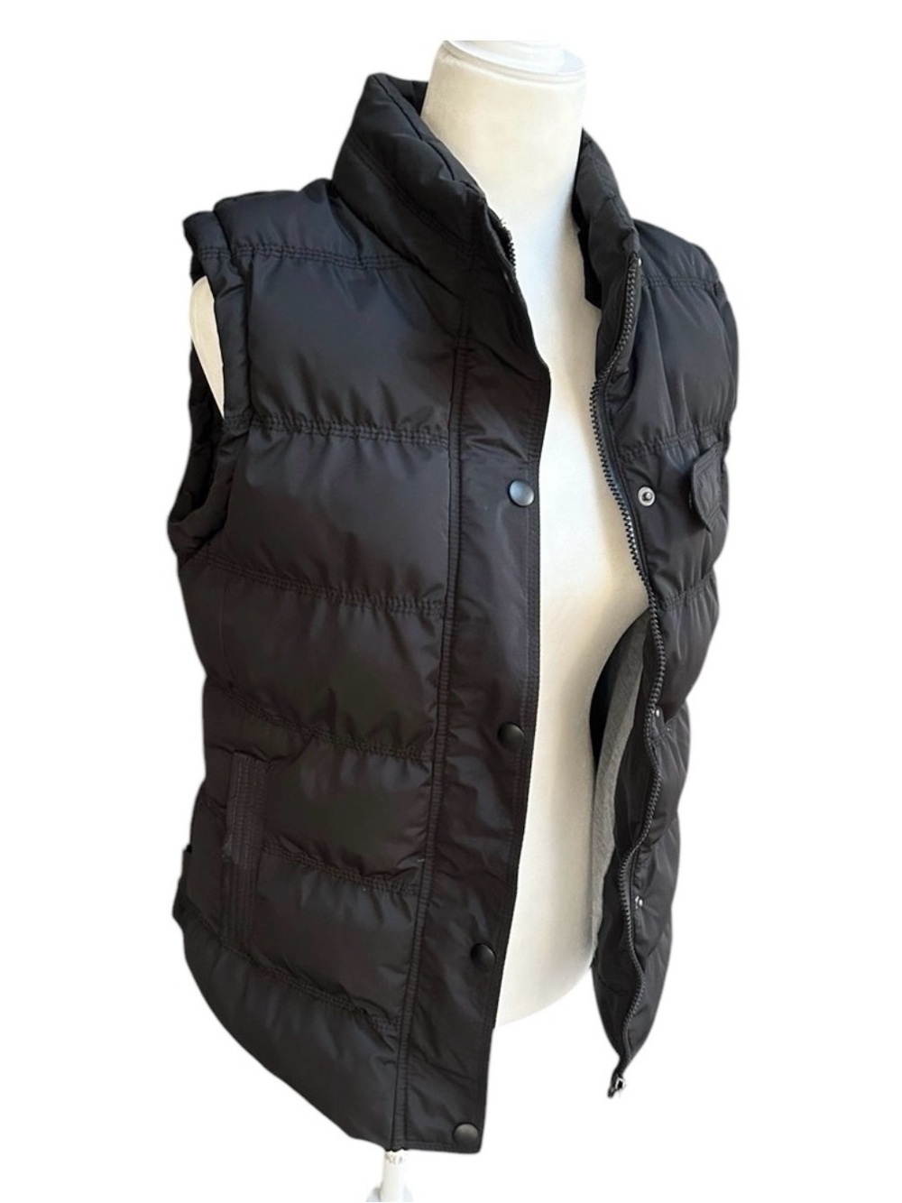 Women’s Black Insulated Puffer Vest Small Outdoor Casual Winter